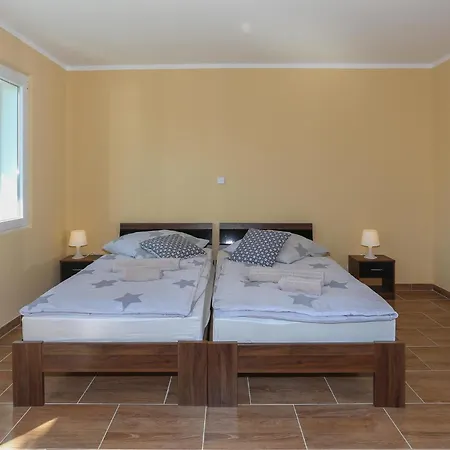 Apartment Keran *